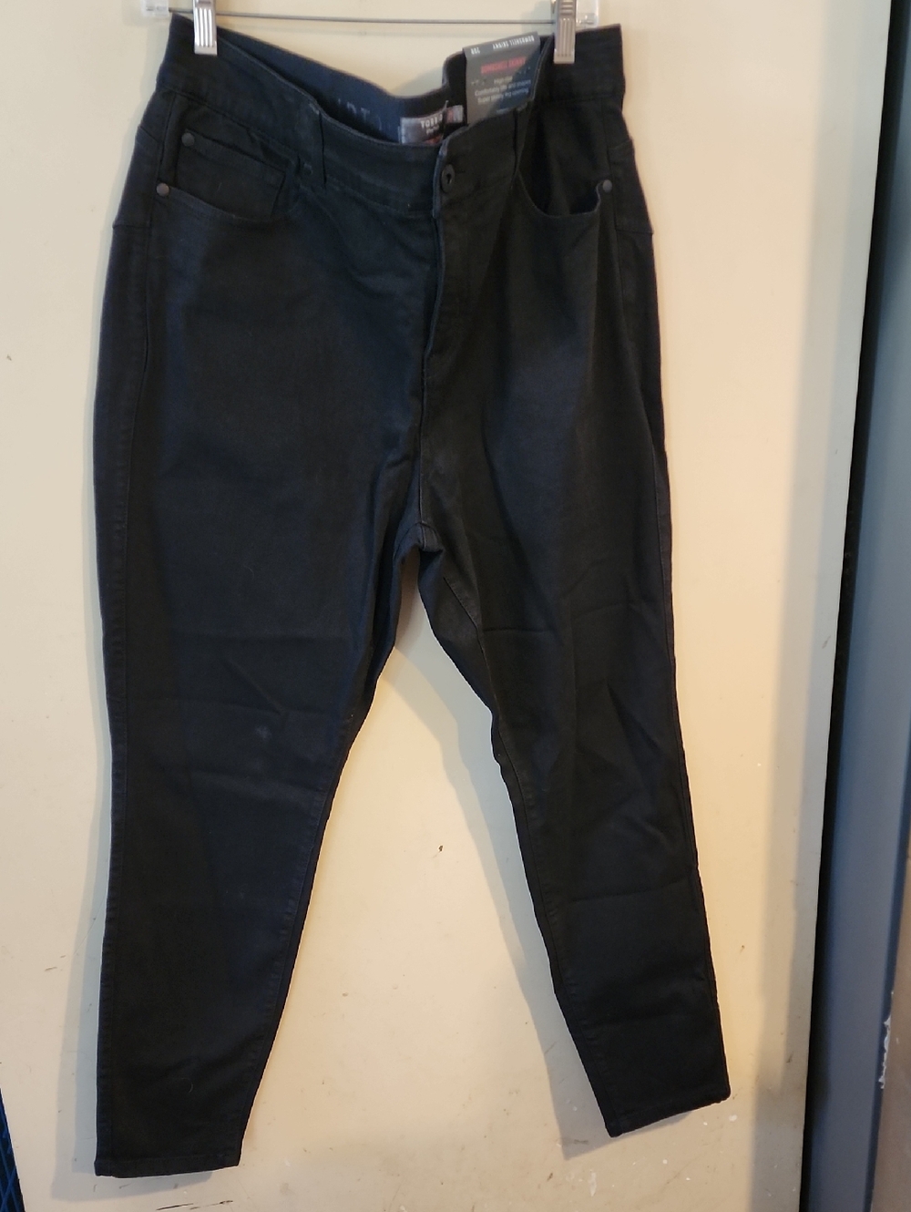torrid Black Budswell Skinny Jeans